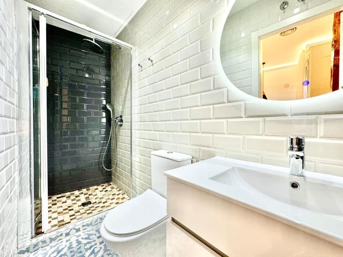 Plaza Mayor Cozy Private Apartment With Ac Madrid Exterior photo
