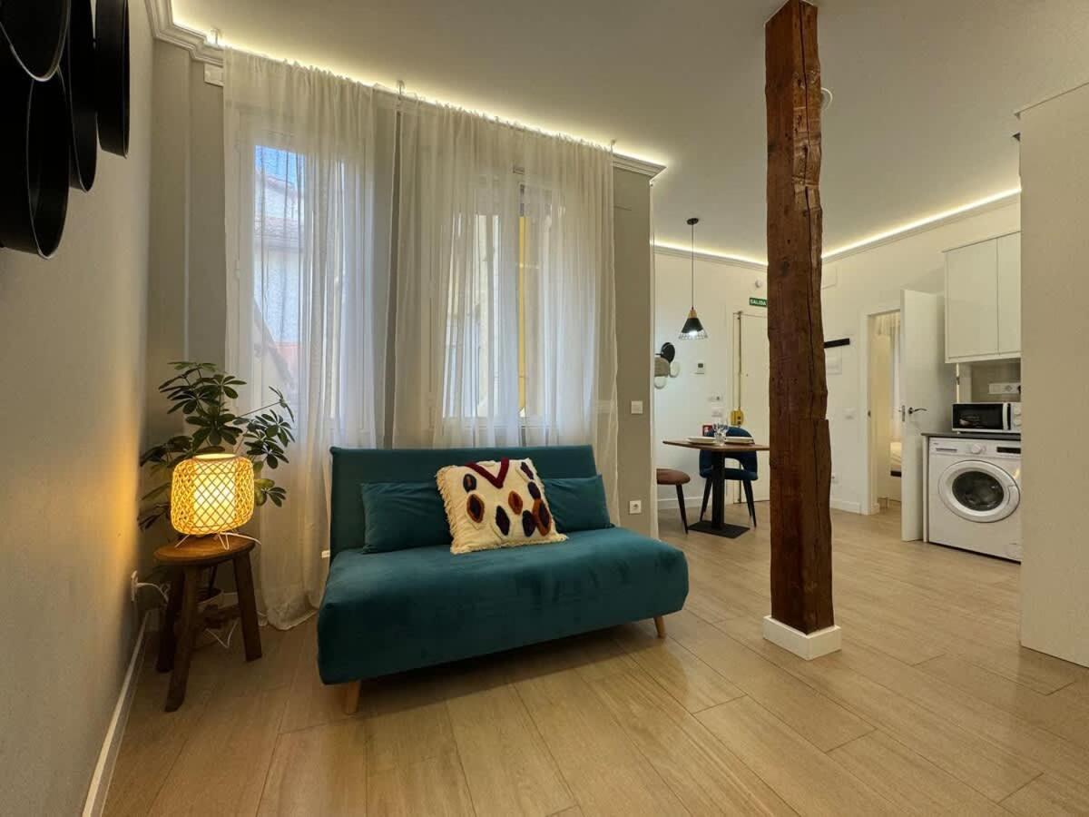 Plaza Mayor Cozy Private Apartment With Ac Madrid Exterior photo