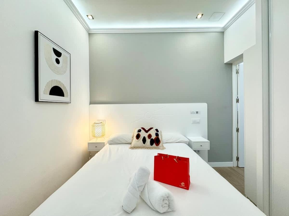 Plaza Mayor Cozy Private Apartment With Ac Madrid Exterior photo