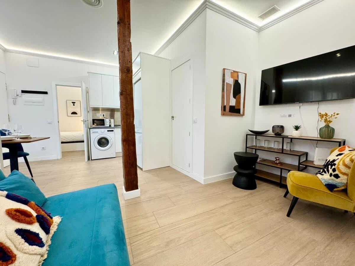 Plaza Mayor Cozy Private Apartment With Ac Madrid Exterior photo