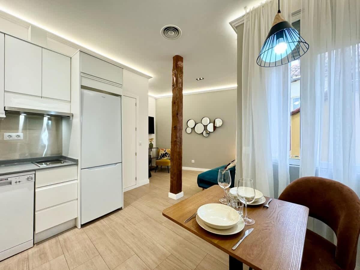 Plaza Mayor Cozy Private Apartment With Ac Madrid Exterior photo