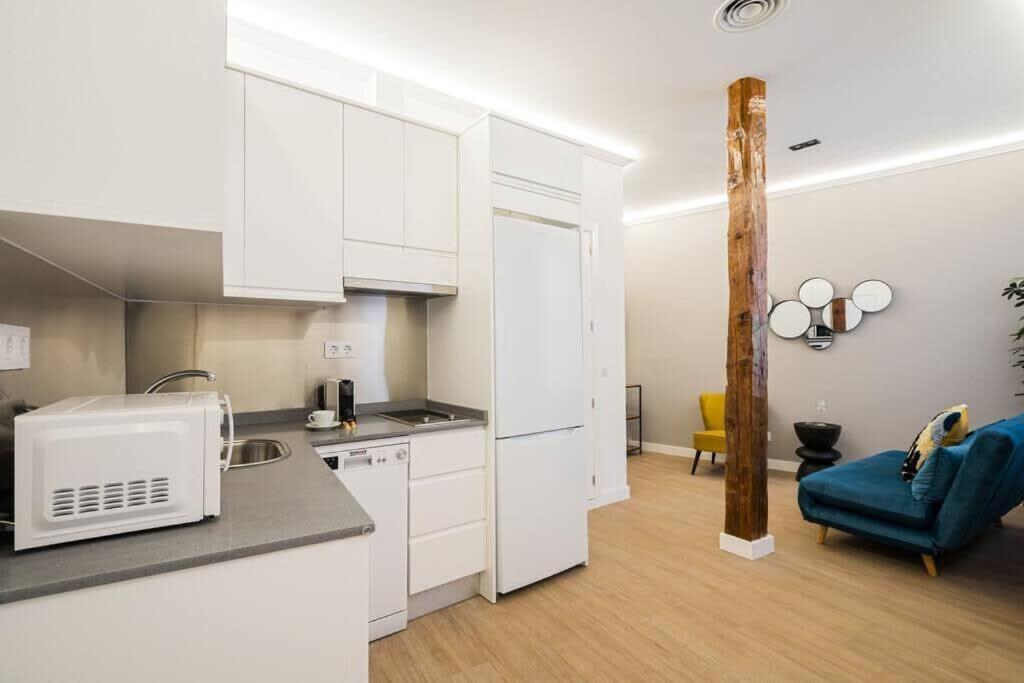 Plaza Mayor Cozy Private Apartment With Ac Madrid Exterior photo